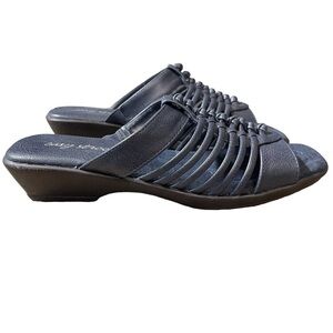 Easy Street Nola Navy Blue Sandals Size 6.5